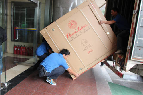 卡若钢琴贵重工艺品无忧运